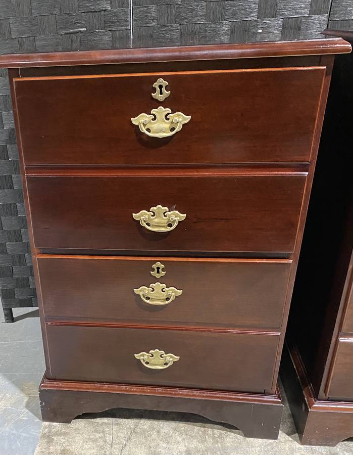 Gleaton's, Metro Atlanta Auction Company, Estate Sale & Business Marketplace Auction Modern