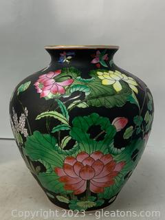 Qianlong Famille Noire Floral Vase
