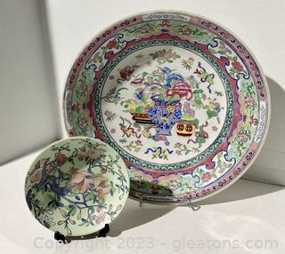 Pair of Pastel Asian Bowls Floral Design 