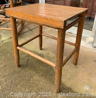 Classic Oak Side Table 
