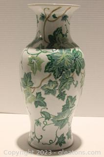 Green Ivy Vase