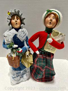 Byers Choice - The Carolers Bearing Gifts