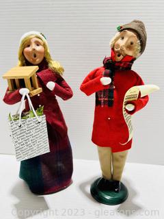 Byers Choice The Carolers Traditional Shopper 2005 & 2006