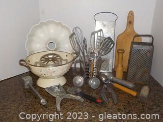 Kitchen Gadget Group Many Vintage Pieces
