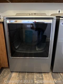 8.8 CU. FT. EXTRA-LARGE CAPACITY DRYER WITH STEAM REFRESH CYCLE