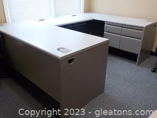 3-Piece Gray Desk/Work Station, Has Keys