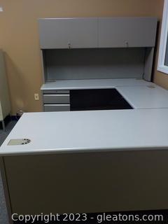 Large Office Desk/Work Center 3 Sides Plus Removable Hutch (Grey Top) Excellent Condition