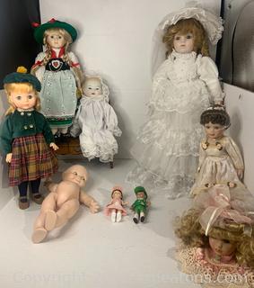 Collection of Dolls Including A Madame Alexander and a Bradley Doll 