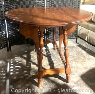 Drop Leaf Side Table by Pennsylvania House 