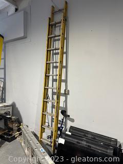 Louisville Ladder 20’ Fiberglass Extension Ladder 