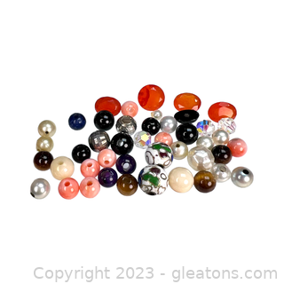 Assortment of Loose Beads & Faceted Gemstones