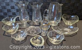 Collection of Glassware 