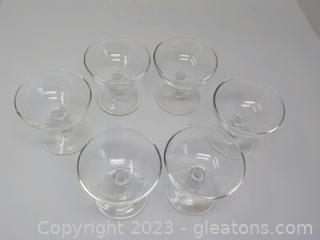 Set of Champagne Coupe Glasses