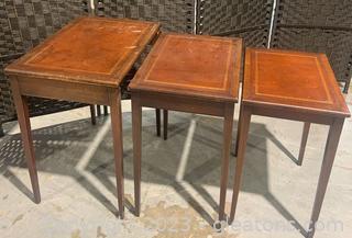 Henredon Heritage Federal Style Mahogany Embossed Leather Top Nesting Tables 