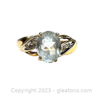 10kt Yellow Gold Aquamarine & Diamond Ring