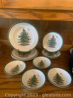 Spode "Christmas Tree" Dinnerware (12 pcs)