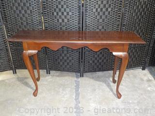 Lightweight Chippendale-Style Wooden Console/Side Table