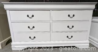 Nice Flat White 6 Drawer Dresser