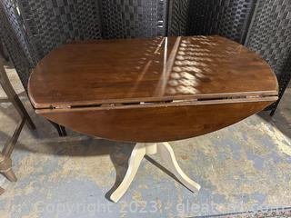 Round Dual Drop Leaf Kitchen Table 