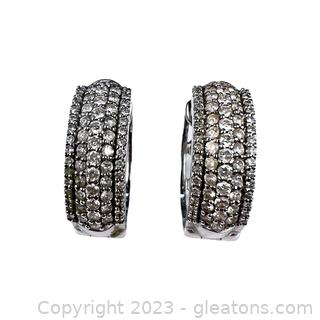 14kt White Gold Pavé Diamond Huggie Hoop Earrings