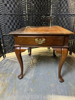 Traditional Style Wood Accent Table w/1 drawer