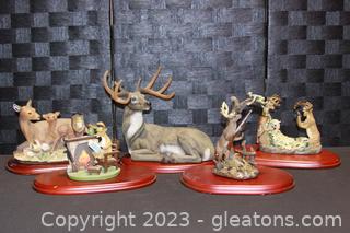 Adorable Deer Statues with Wooden Bases 