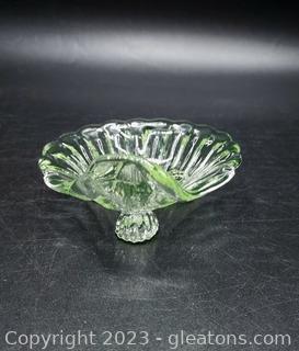 Gorgeous Vaseline Glass Seashell Ashtray 