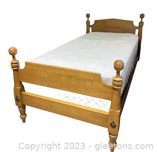 Solid Maple Twin Size Bed Frame 