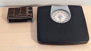 Vintage Windsor Electronic Clock Radio & Sunbeam Dial Scale