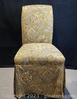 Lovely Upholstered Parsons Dining Chair with Rolled Back 