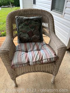 Indoor/Outdoor White Wicker Arm Chair 