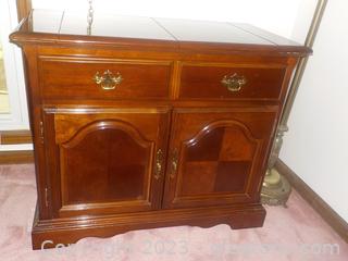 Beautiful Cherry Wood Buffet/Sideboard Matches Lots 6001 and 6003