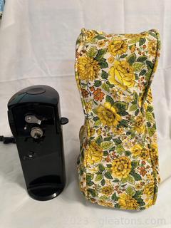 Hamilton Beach Insta Blend 14 Speed Blender Plus a Can Opener (Lot of 2) 