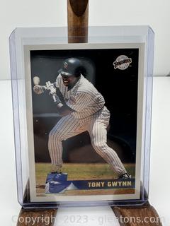 Tony Gwynn 1996 Topps Card