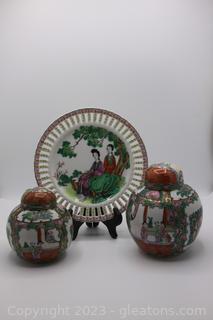 Pair of Chinese Ginger Jars & Decorative Chinese Porcelain Plate 