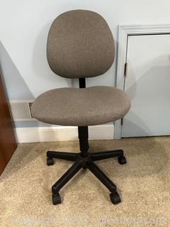 Grey Upholstered Adjustable Office Chair