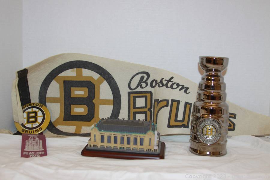 Online Estate Sale, Sports Collectibles Auction