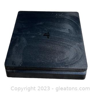 Sony Play Station 4 Slim