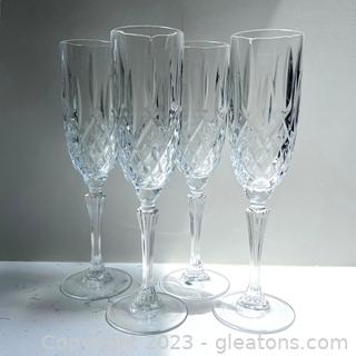Set of 4 Marquis by Waterford Markham Crystal Champagne Flutes