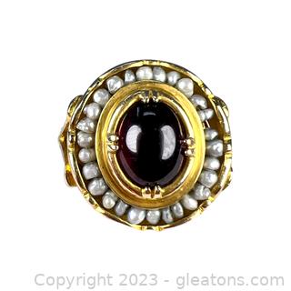 14kt Yellow Gold Garnet & Pearl Ring