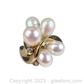 14kt Yellow Gold Multi Pearl & Diamond Ring