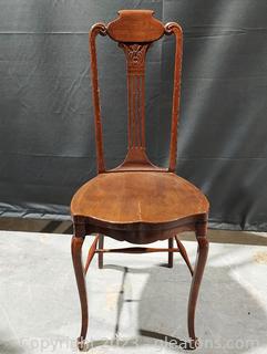 Dainty Antique Mahogany Side Chair