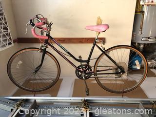 Pink and Black Huffy 314 Ladies’ 10-Speed Bike