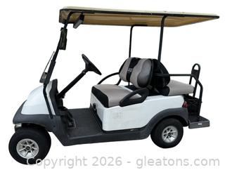 2005 CLUB CAR 48V Lead Acid 4-Passenger Golf Cart (White) with Smart Waterproof Battery Charger