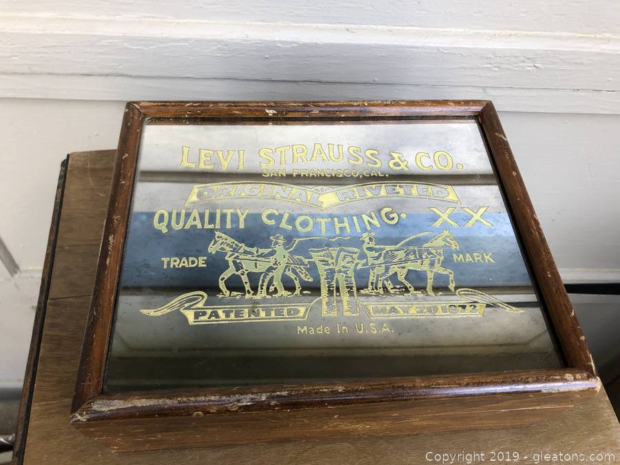 Vintage Mirror Front Levi Mens Jewelry Box Auction | Gleaton's