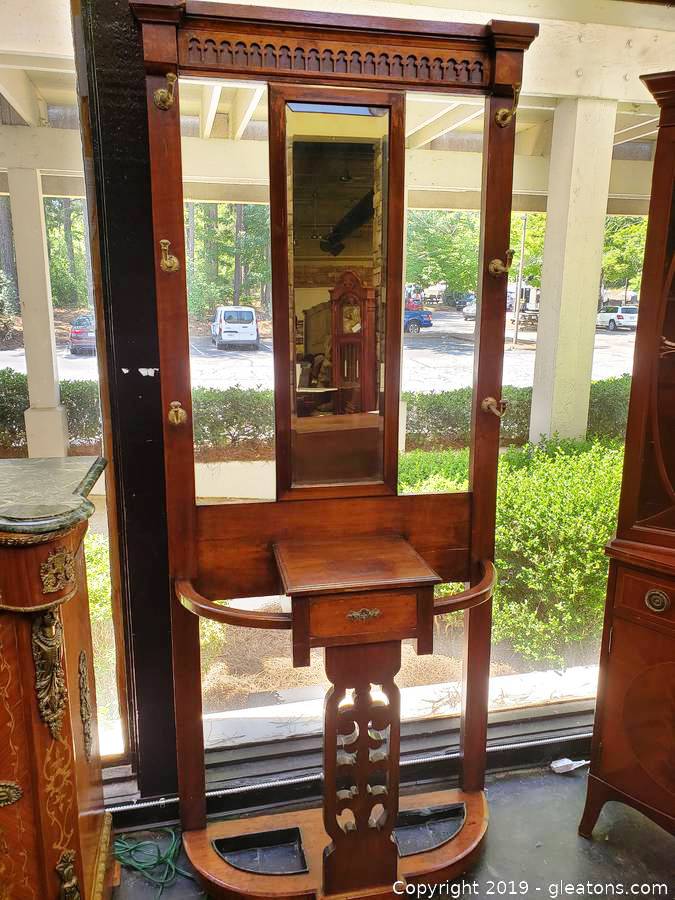 Gleaton S Metro Atlanta Auction Company Estate Sale Business Marketplace Auction Luxury Estate Fine Furniture From Flowery Branch Item Fancy Vtg Victorian Hall Tree With Beveled Mirror And Brass Hooks