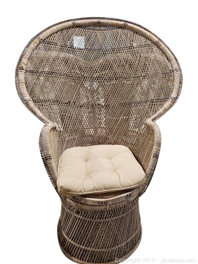 Gleaton S Metro Atlanta Auction Company Estate Sale Business Marketplace Auction Wicker And Mid Century Furniture Finds Item Large Peacock Chair