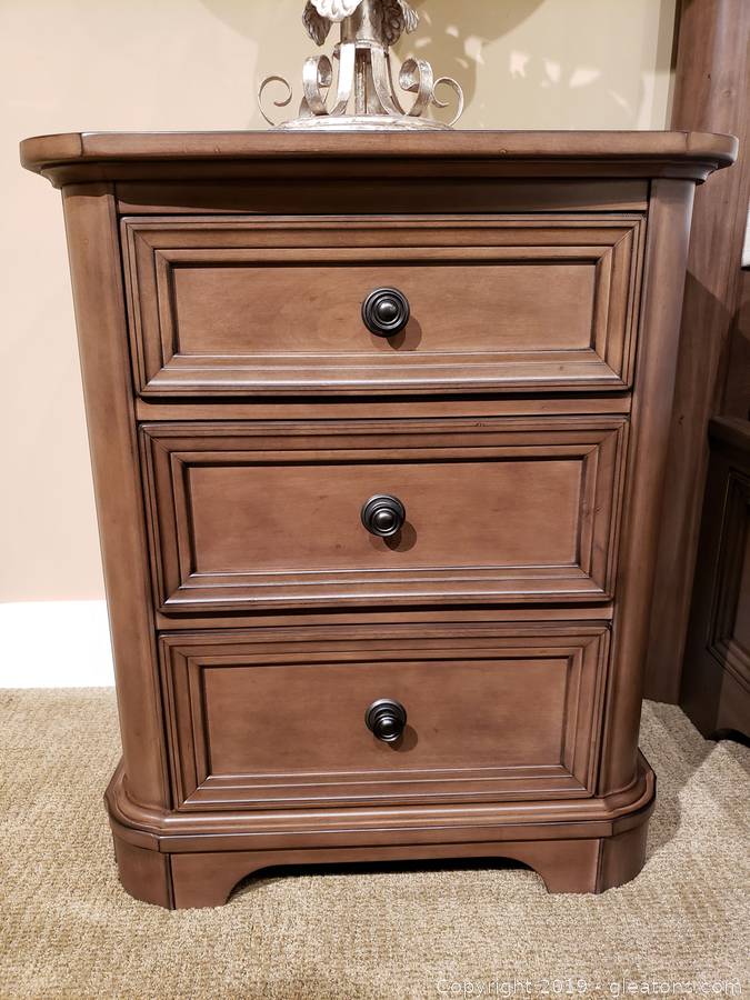 Gleaton's, Metro Atlanta Auction Company, Estate Sale & Business Marketplace Auction Juliana