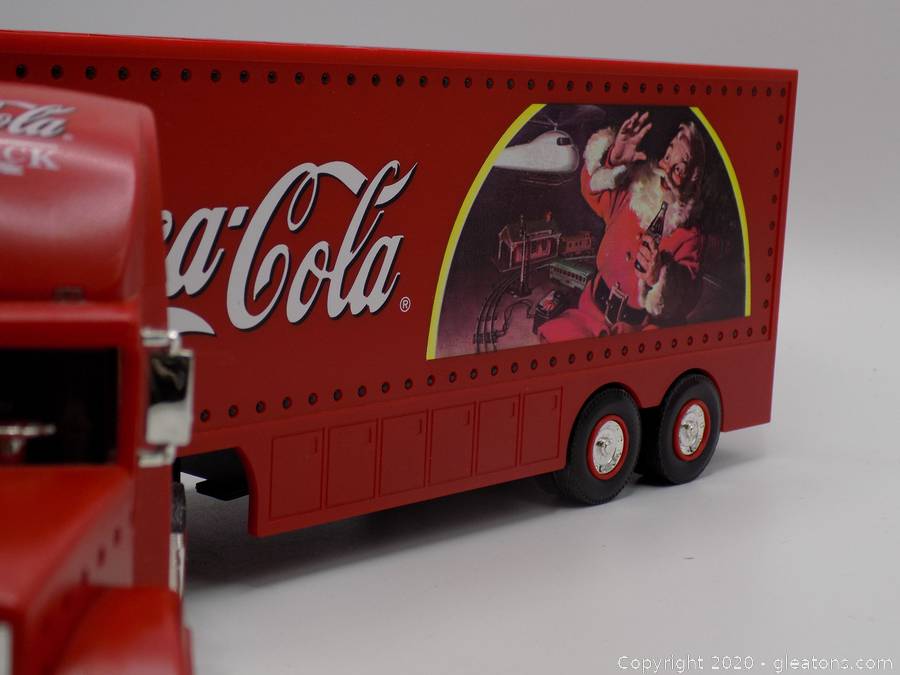 Coca-Cola Santa Pack トレーラー ミニカー | VISUALWORKS.CO.JP