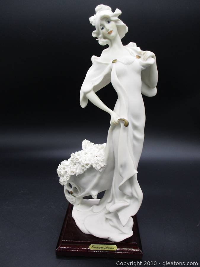 Gleaton's, Metro Atlanta Auction Company, Estate Sale & Business  Marketplace - Auction: Amazing Art Glass Collection - The Brancewicz Estate  Online Auction ITEM: Giuseppe Armani Porcelain Figurine Signed WORTH $1,000